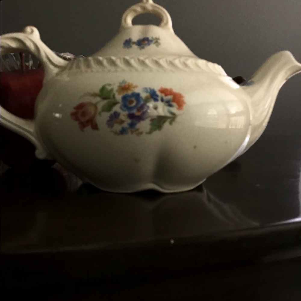 Vintage Tea Pot